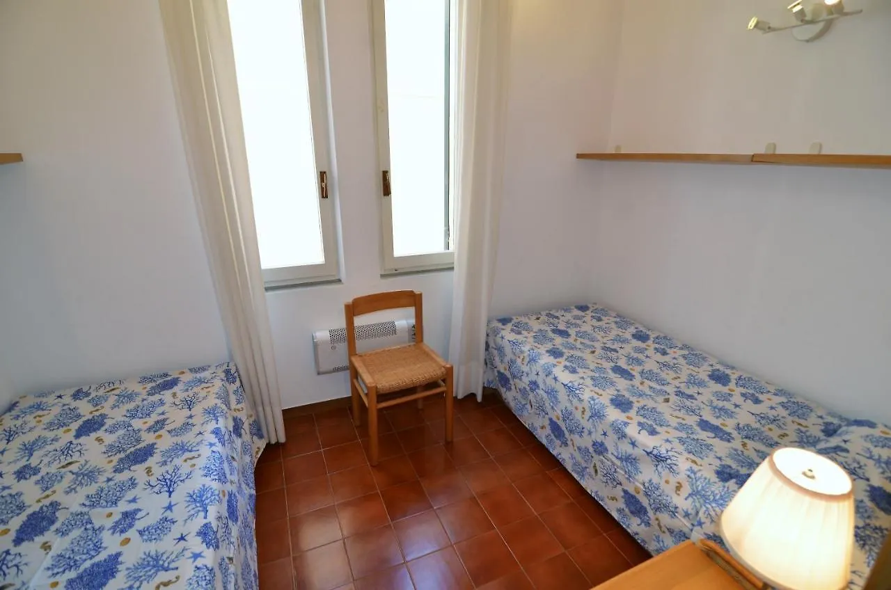 Panorama Excelsior Apartment Levanto 0*,